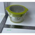 Electronice si Electrocasnice - Electrocasnice bucatarie - Preparare bauturi - Storcatoare de fructe - Storcator de Fructe 2 in 1, Flippy, cu Razatoare si Separator Ou, 14.8 x 8 x 13 cm, Verde - Infinity.ro