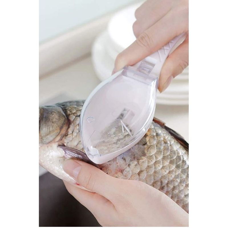 Casa si Gradina - Bucatarie si vesela - Ustensile bucatarie - Razatori si curatatoare - Curatator Manual Solzi de Peste, Flippy, Forma Peste , Recipient cu Capcac pentru Solzi, Plastic, Roz pal, 16x6 cm - Infinity.ro