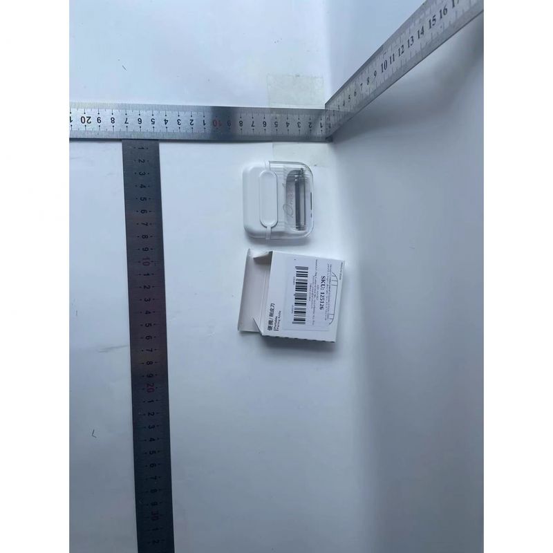 Casa si Gradina - Bucatarie si vesela - Ustensile bucatarie - Razatori si curatatoare - Decojitor/Curatator manual de legume si fructe, Flippy, portabil, cu magnet, doua lame, Inox, Alb, 6.7x6x1.6 cm - Infinity.ro