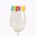 Casa si Gradina - Bucatarie si vesela - Cani si pahare - Pahare - Set 6 Accesorii pentru Pahare, Flippy, pentru Petreceri/Cocktailuri, din Silicon, Model Ananas, Multicolor - Infinity.ro
