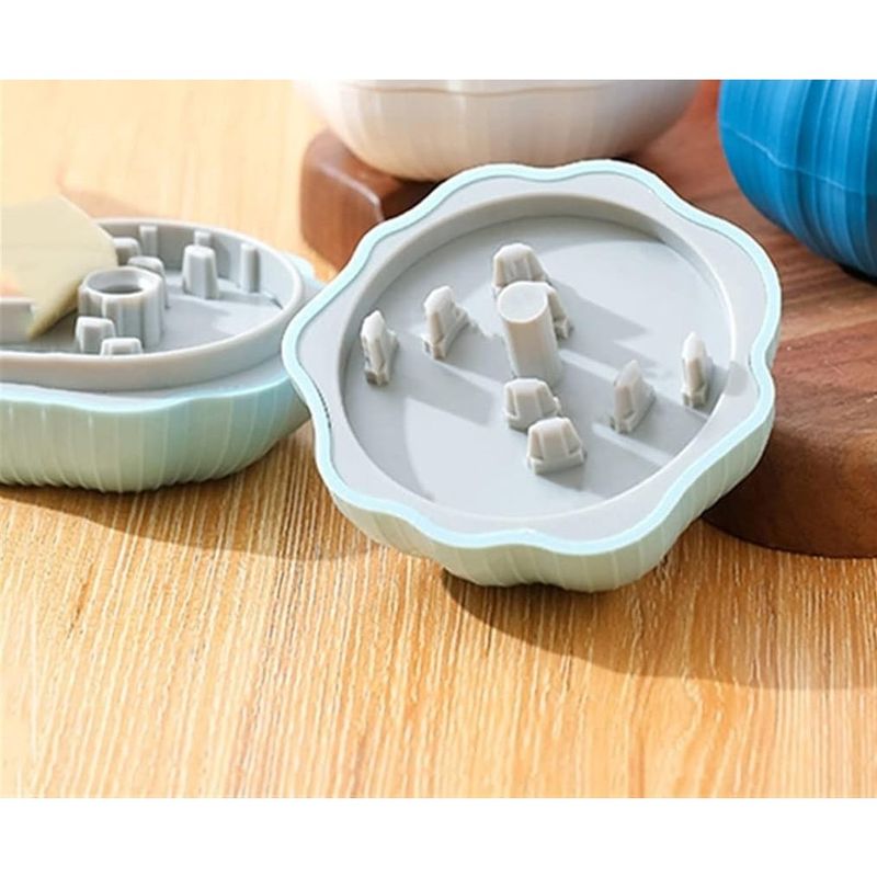 Casa si Gradina - Bucatarie si vesela - Ustensile bucatarie - Prese si storcatoare manuale - Presa Manuala pentru Usturoi, Flippy, Model Usturoi, 7 x 7.5 cm, din Plastic, Albastru Deschis - Infinity.ro