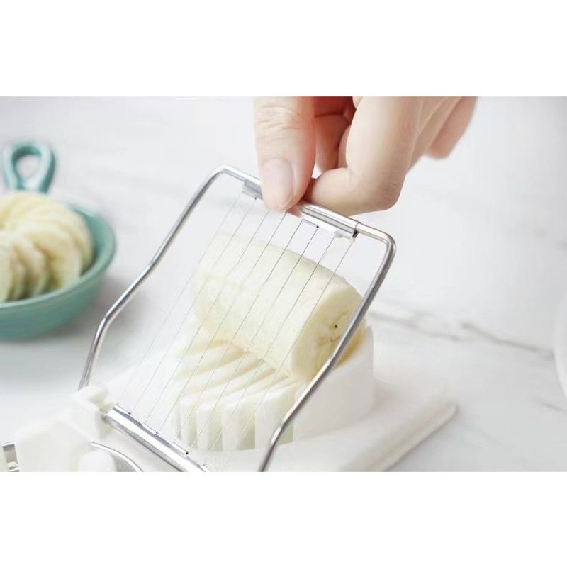 Electronice si Electrocasnice - Electrocasnice bucatarie - Mixere, tocatoare & roboti de bucatarie - Feliatoare - Feliator multifunctional Flippy pentru oua, mozzarela, fructe, 2 forme de feliere, agatatoare, 20 cm, Alb - Infinity.ro