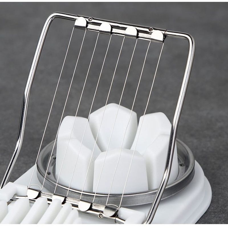 Electronice si Electrocasnice - Electrocasnice bucatarie - Mixere, tocatoare & roboti de bucatarie - Feliatoare - Feliator multifunctional Flippy pentru oua, mozzarela, fructe, 2 forme de feliere, agatatoare, 20 cm, Alb - Infinity.ro