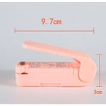 Market - Curatenie si intretinere casa - Produse bucatarie - Pungi si folii alimentare - Mini Aparat de Sigilat Pungi cu Baterii, Flippy, Etansare prin Caldura, Spate Magnetic, Portabil, 9.7x3 cm, Roz - Infinity.ro
