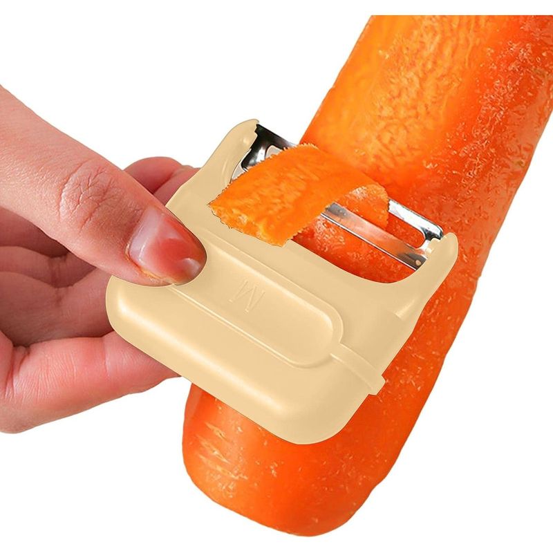 Casa si Gradina - Bucatarie si vesela - Ustensile bucatarie - Razatori si curatatoare - Decojitor/Curatator manual de legume si fructe, Flippy, portabil, cu magnet, doua lame, Inox, Galben, 6.7x6x1.6 cm - Infinity.ro