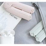 Market - Spalare si intretinere rufe - Uscatoare de rufe si accesorii - Umeras Pliabil de Calatorie, Flippy, Mini Cuier Portabil pentru Haine, Suport de Uscare, 14x7x1.4cm, Roz - Infinity.ro