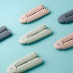 Market - Spalare si intretinere rufe - Uscatoare de rufe si accesorii - Umeras Pliabil de Calatorie, Flippy, Mini Cuier Portabil pentru Haine, Suport de Uscare, 14x7x1.4cm, Roz - Infinity.ro