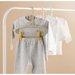 Market/Spalare si intretinere rufe/Uscatoare de rufe si accesorii - Set 20 de Cleme pentru Haine, Flippy, de Prindere pentru Pantaloni, Atasabile la Umerase, 1.6x2.3x6.35 cm, Galben - Infinity.ro