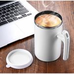 Casa si Gradina - Bucatarie si vesela - Accesorii bar - Termosuri si Cani termos - Cana portabila cu mixer incorporat, Flippy, pe baterii, 380 ml, alb - Infinity.ro