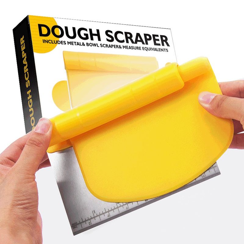 Casa si Gradina - Bucatarie si vesela - Ustensile bucatarie - Polonice, linguri si clesti de bucatarie - Taietor aluat 15 x 10.5 cm Flippy, 2 in 1, lama otel inoxidabil, maner din ABS, gradat, paleta plastic, galben - Infinity.ro