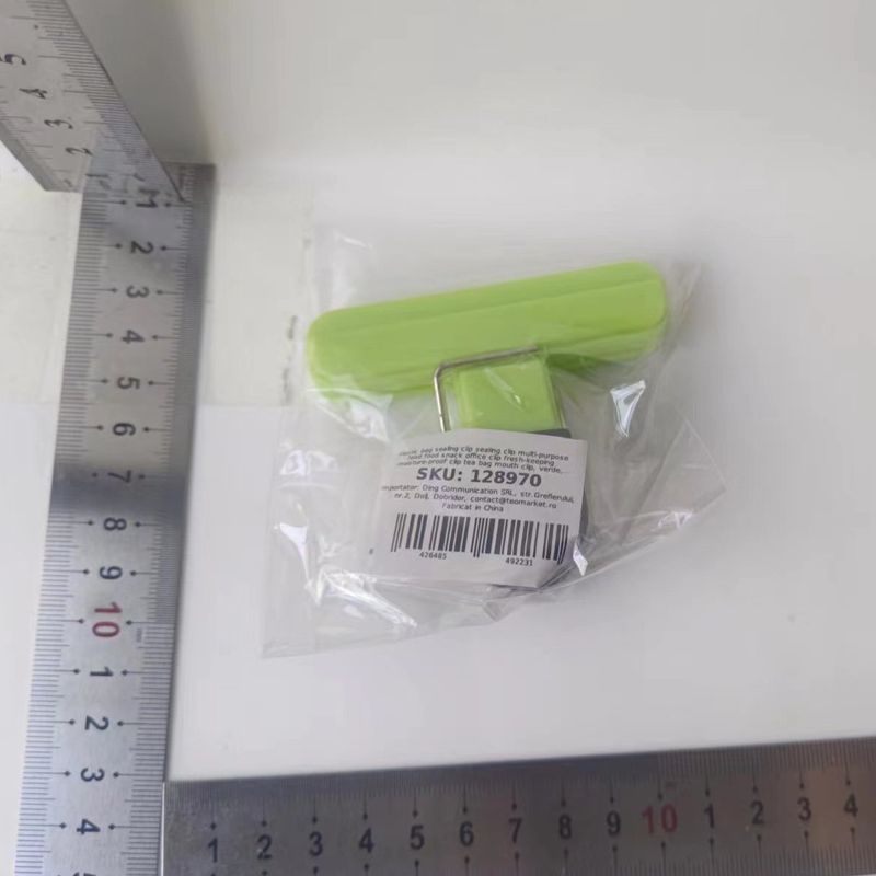 Market - Curatenie si intretinere casa - Produse bucatarie - Pungi si folii alimentare - Cleste Multifunctional pentru Sigilarea Pungilor, Flippy, din Plastic, Mentine Alimentele Proaspete, 7x6.5 cm, Verde - Infinity.ro