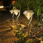 Casa si Gradina - Corpuri si surse de iluminat - Iluminat exterior - Lampi solare - Lampa solara LED tip Diamant pentru gradina Flippy, inaltime 30 cm, 2V, ABS, 600mAh, alb cald - Infinity.ro