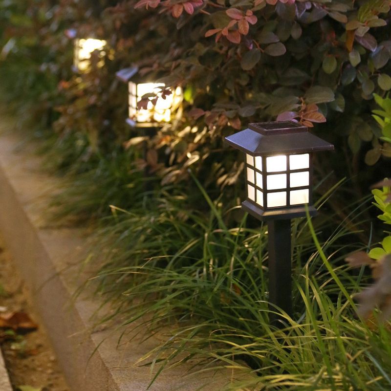 Casa si Gradina - Corpuri si surse de iluminat - Iluminat exterior - Lampi solare - Lampa solara Led pentru gradina, Tip felinar, Flippy, Alb cald - Infinity.ro