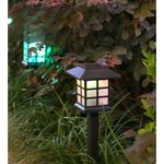 Casa si Gradina - Corpuri si surse de iluminat - Iluminat exterior - Lampi solare - Lampa solara Led pentru gradina, Tip felinar, Flippy, Alb cald - Infinity.ro