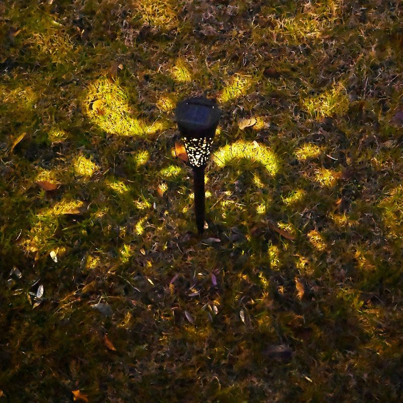 Casa si Gradina - Corpuri si surse de iluminat - Iluminat exterior - Lampi solare - Decoratiune solara pentru gradina, Flippy, tip torta alb cald - Infinity.ro