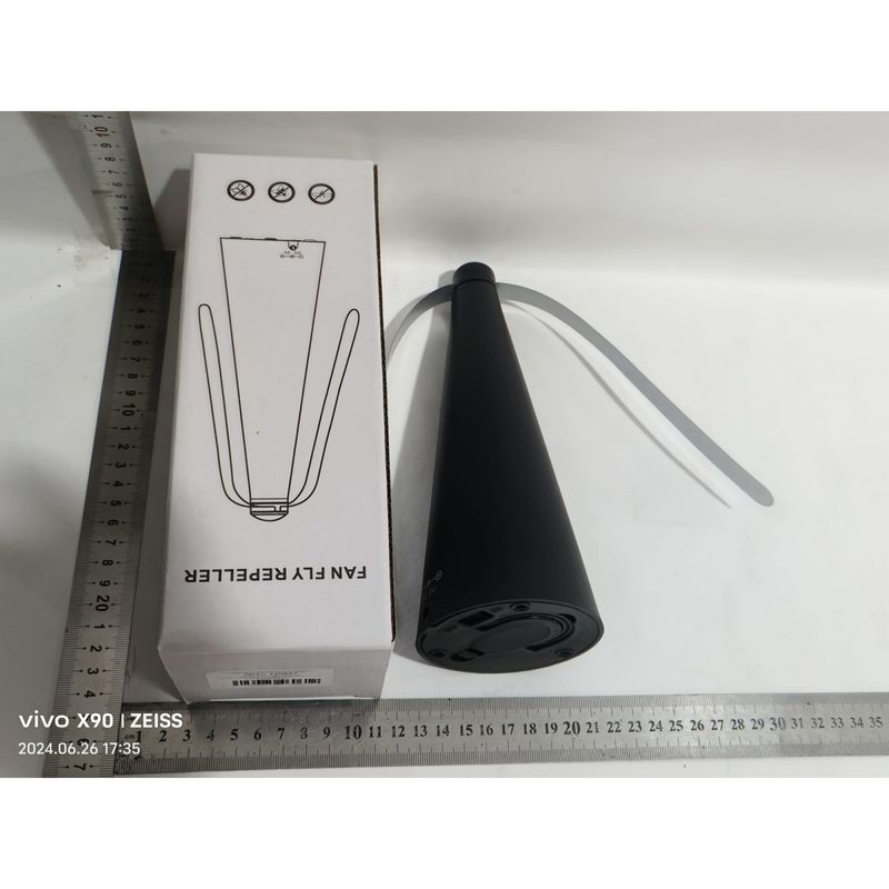 Electronice si Electrocasnice - Climatizare si sisteme de incalzire - Aparate racire aer - Ventilatoare - Ventilator Exterior, Flippy, Repelent pentru Muste/Tantari, Cablu USB, Slot Baterii, 9 x 9 x 20 cm, Negru - Infinity.ro