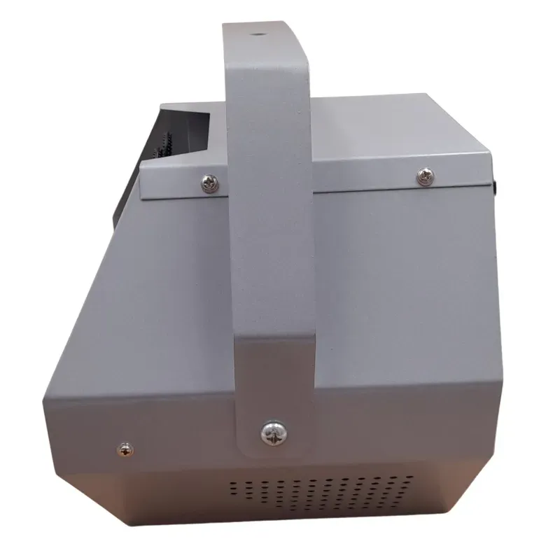 Casa si Gradina - Decoratiuni - Decoratiuni petrecere - Artificii si confetti - Set masina de baloane, lichid baloane 5 l  si masina de fum ,lichid fum 4.5 l, telecomanda inclusa - Infinity.ro