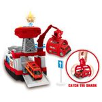 Jucarii, Copii si Bebe - Jucarii si jocuri - Vehicule si jucarii cu telecomanda - Elicoptere, avioane si nave de jucarie - Barca de pompieri cu macara si catapulta Shark Attack - Infinity.ro