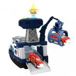 Jucarii, Copii si Bebe - Jucarii si jocuri - Vehicule si jucarii cu telecomanda - Elicoptere, avioane si nave de jucarie - Barca de politie cu macara si catapulta Shark Attack - Infinity.ro