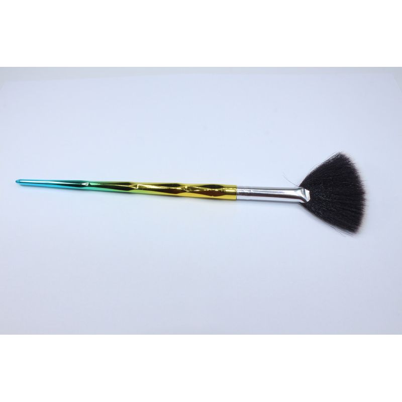 Ingrijire personala si Cosmetice - Machiaj - Aplicatoare si pensule machiaj - Pensula iluminator, Makeup, 4D Day Night, Mermaid - Infinity.ro