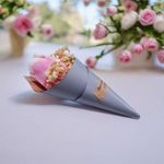 Market - Cadouri - Cadouri personalizate - Marturii elegante Nunta / Botez buchetel lumanare trandafir si flori uscate - Infinity.ro