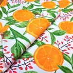 Casa si Gradina - Textile si covoare - Textile bucatarie - Fete de masa - Fata de masa Kotonia Home Exotic - 100% bumbac, 180x180 cm, creton impermeabil, decor portocale si merisor - Infinity.ro