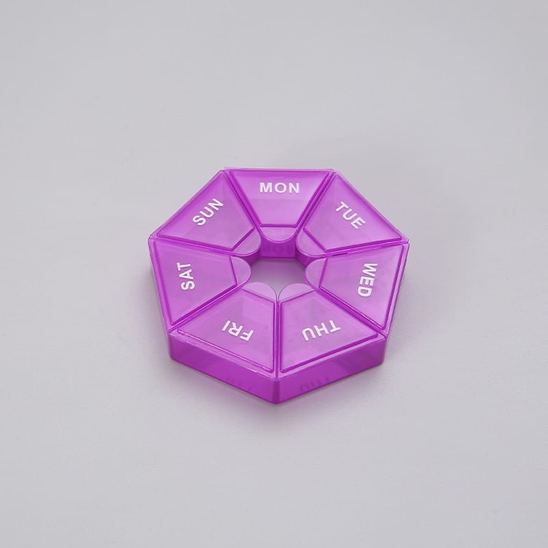 Ingrijire personala si Cosmetice - Sanatate si wellness - Aparate medicale - Accesorii medicale pentru recuperare si tratament - Cutie separator medicamente cu zilele saptamanii, flippy, plastic, 7 compartimente, mov - Infinity.ro