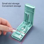 Ingrijire personala si Cosmetice - Sanatate si wellness - Aparate medicale - Accesorii medicale pentru recuperare si tratament - Dispozitiv taiere si depozitare medicamente, flippy, albastru, plastic, 8 x 4 x 1.8 cm - Infinity.ro