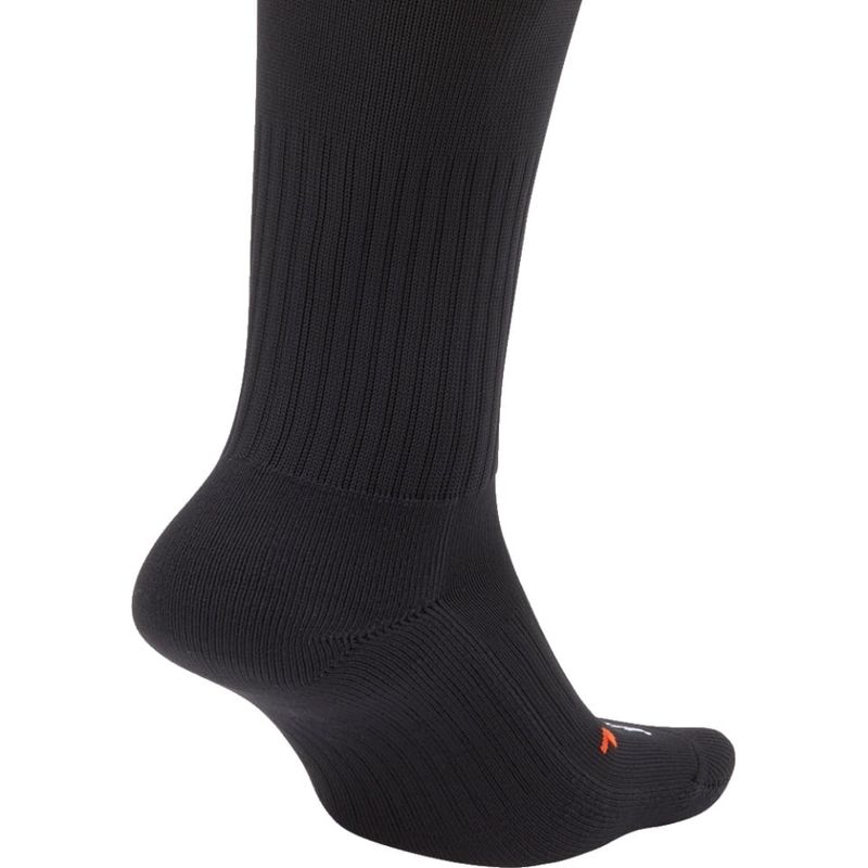 Fashion, accesorii si bijuterii - Barbati - Lenjerie si pijamale barbati - Sosete si ciorapi barbati - Jambiere Nike Classic 2, 34-38 - Infinity.ro