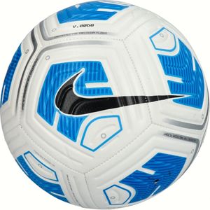 Sport si Outdoor - Sporturi de echipa - Fotbal - Infinity.ro