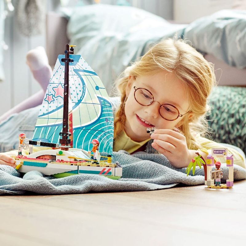 Jucarii, Copii si Bebe - Jucarii si jocuri - Seturi de constructie si cuburi - Seturi de constructie - Lego friends aventura nautica a lui stephanie 41716 - Infinity.ro