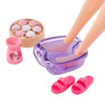 Jucarii, Copii si Bebe - Jucarii si jocuri - Papusi si accesorii - Papusi - Barbie set de joaca cu accesorii papusa Barbie o zi la spa - Infinity.ro