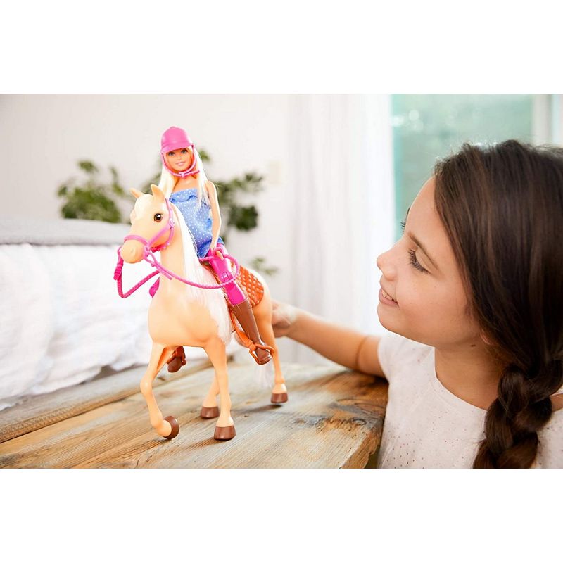 Jucarii, Copii si Bebe - Jucarii si jocuri - Papusi si accesorii - Papusi - Barbie set papusa cu cal - Infinity.ro