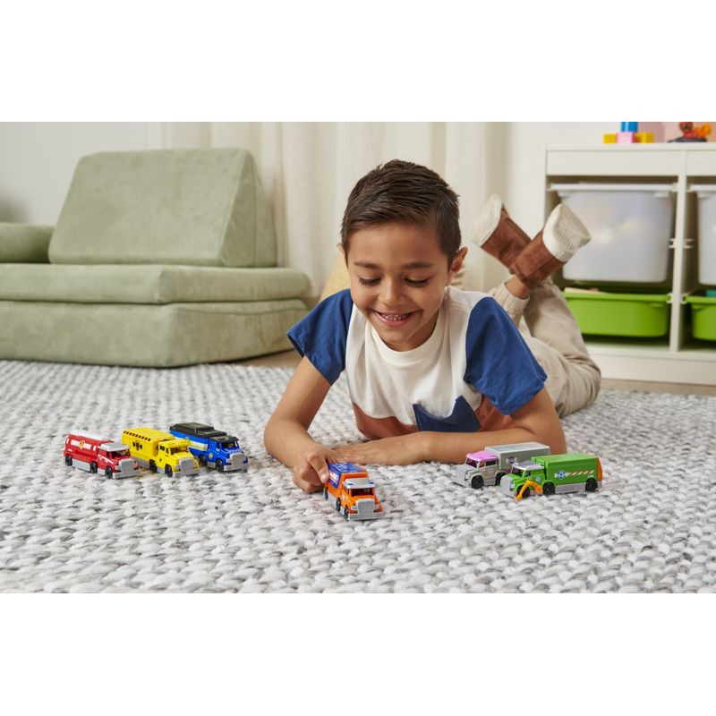 Jucarii, Copii si Bebe - Jucarii si jocuri - Vehicule si jucarii cu telecomanda - Masinute - Patrula catelusilor vehicule metalice camion rocky - Infinity.ro