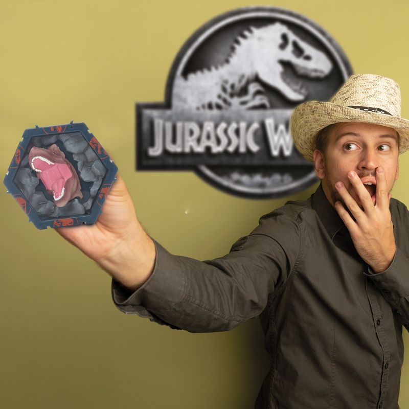 Jucarii, Copii si Bebe - Jucarii si jocuri - Figurine - Wow! Pods - dino tyrannosaurus rex si cu efecte sonore - Infinity.ro