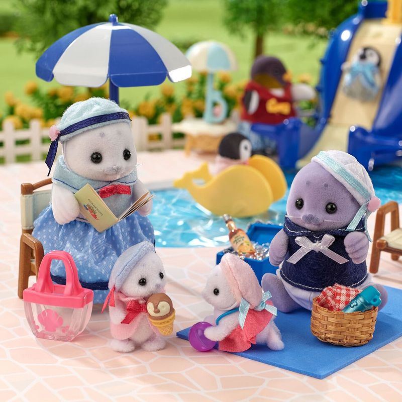 Jucarii, Copii si Bebe - Jucarii si jocuri - Figurine - Figurine Sylvanian Families-Familia Focilor - Infinity.ro