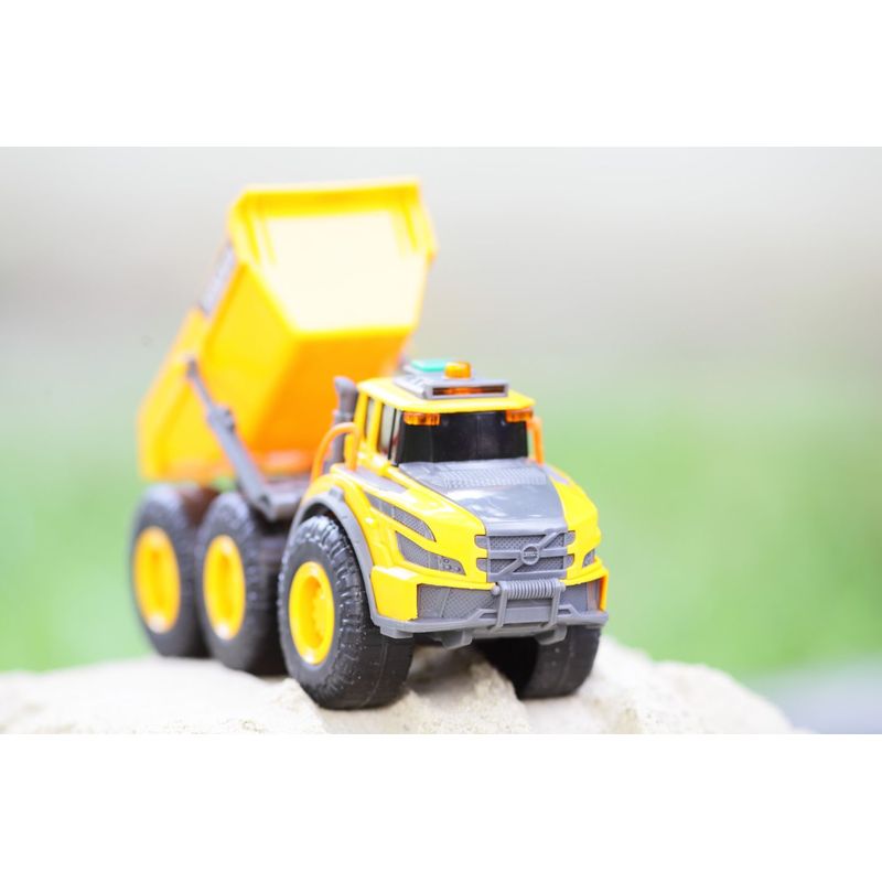 Jucarii, Copii si Bebe - Jucarii si jocuri - Vehicule si jucarii cu telecomanda - Utilaje constructie de jucarie - Dickie basculanta volvo articulat cu sunete si lumini 23cm - Infinity.ro