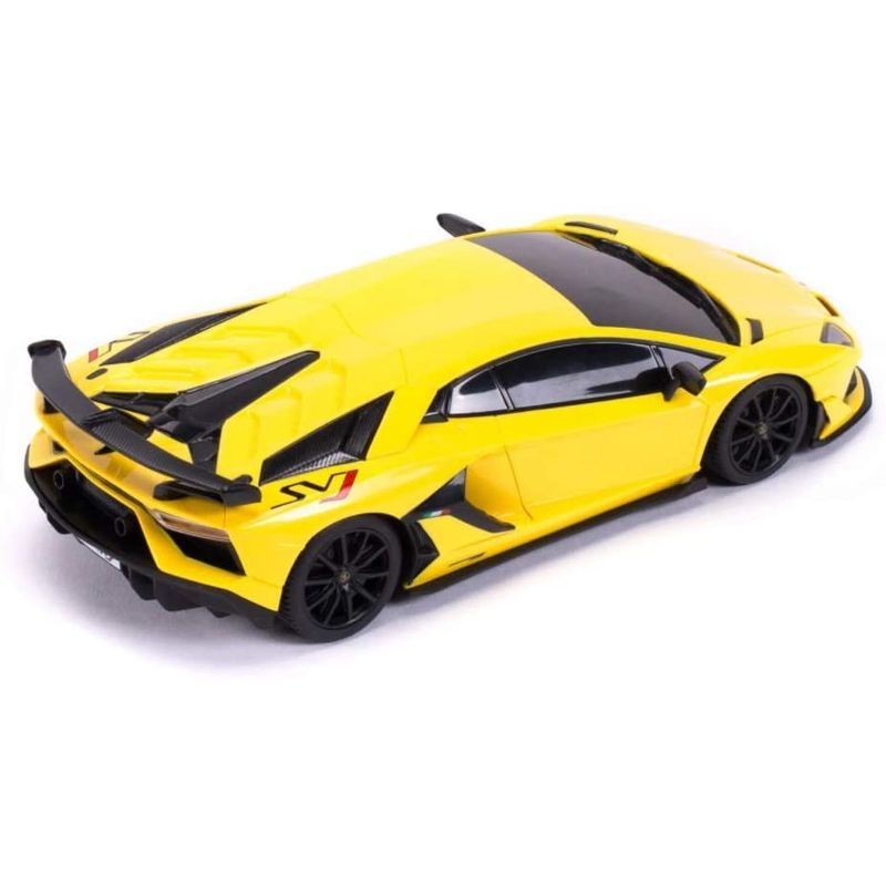 Jucarii, Copii si Bebe - Jucarii si jocuri - Vehicule si jucarii cu telecomanda - Masinute - Masina cu telecomanda lamborghini aventador svj galben cu scara 1 la 24 - Infinity.ro