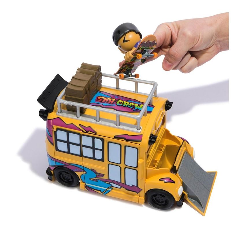 Jucarii, Copii si Bebe - Jucarii si jocuri - Jucarii & jocuri educative - Jucarii interactive - Tech dech sk8 crew set de joaca autobuz - Infinity.ro