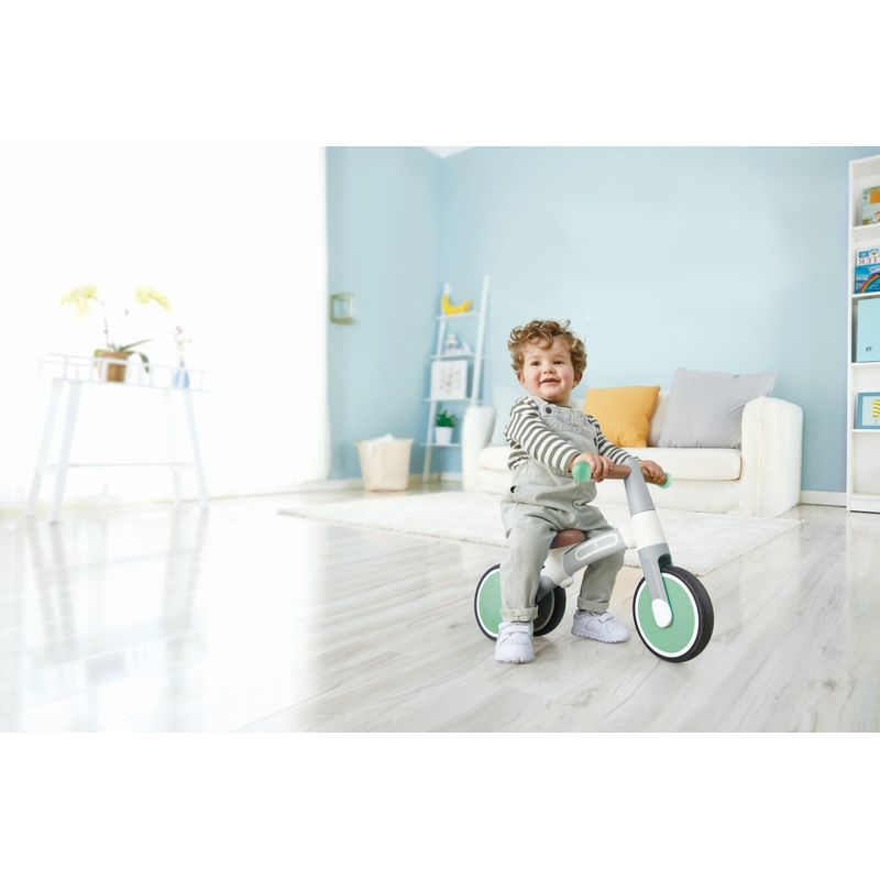 Jucarii, Copii si Bebe - Jucarii si jocuri - Jucarii de exterior - Triciclete - Hape bicicleta de echilibru verde cu 3 roti - Infinity.ro