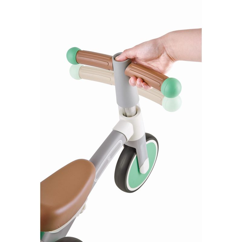 Jucarii, Copii si Bebe - Jucarii si jocuri - Jucarii de exterior - Triciclete - Hape bicicleta de echilibru verde cu 3 roti - Infinity.ro
