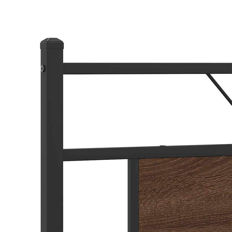 Casa si Gradina - Mobilier - Paturi si accesorii - Paturi - Cadru pat fara saltea Stejar maro 183x213 cm Lemn prelucrat, model cu tăblie de cap și tăblie de picioare joasă - Infinity.ro