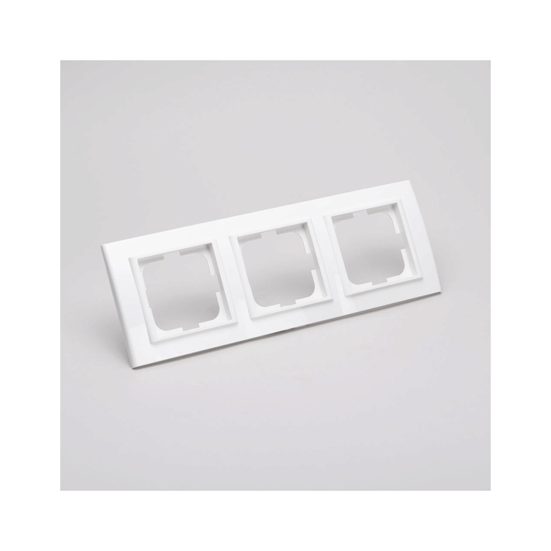Casa si Gradina - Electrice - Accesorii electrice - Accesorii prize si intrerupatoare - Rama 3 Posturi alb Ovivo Mina - Infinity.ro