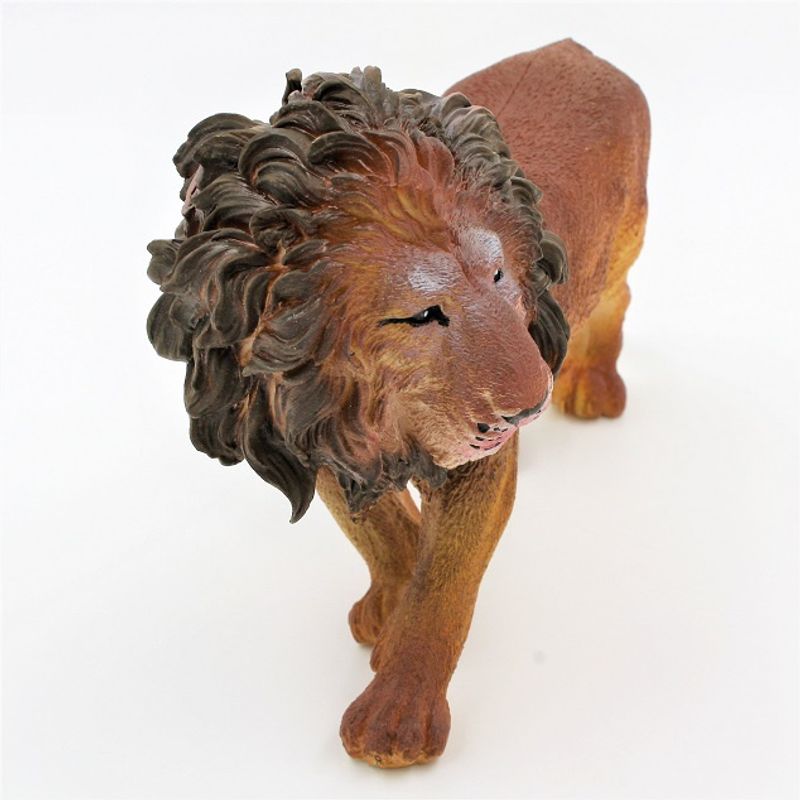 Jucarii, Copii si Bebe - Jucarii si jocuri - Figurine - Figurina replica, Deluxebase, animal leu, culoarea maroniu, 23 cm - Infinity.ro