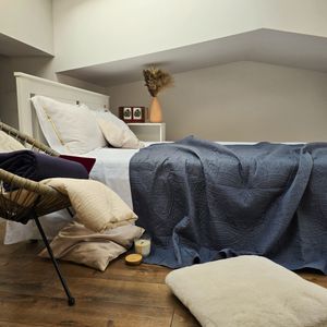 Cuvertura de pat Kotonia Home 220x240 cm, matlasata ultrasonic Trapunto, gri antracit