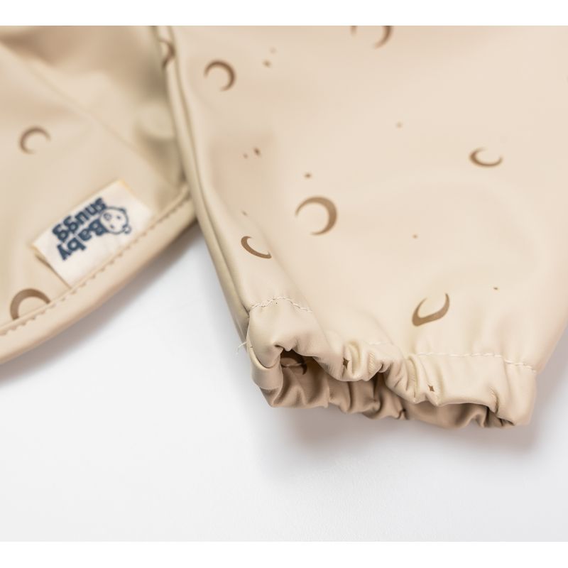 Jucarii, Copii si Bebe - Hrana si alaptare - Biberoane, suzete si accesorii hranire - Articole hranire bebelusi - Baveta impermeabila cu maneci lungi BabySnugg, 6-36 luni, Moon - Infinity.ro