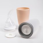 Jucarii, Copii si Bebe - Hrana si alaptare - Biberoane, suzete si accesorii hranire - Cani, pahare si accesorii bebe - Lingurita de silicon cu rezervor Babysnugg, Fara BPA, Portabila, Bej - Infinity.ro