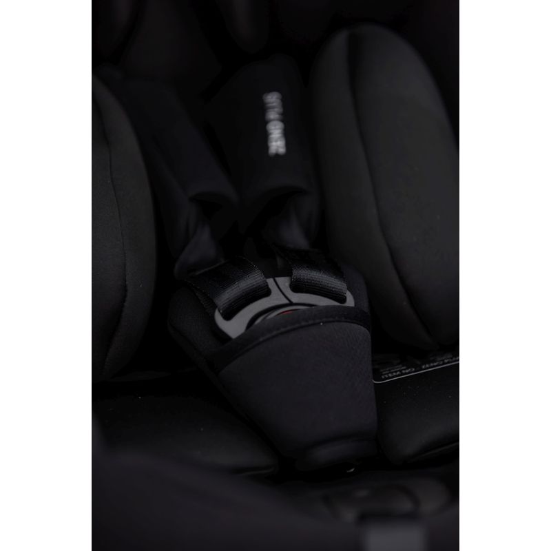 Jucarii, Copii si Bebe - Carucioare si articole de transport - Scaune auto copii - Scoica auto Zeno I SIZE Hamilton, negru - Infinity.ro