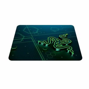 Covoras Gaming Razer RZ02-01820200-R3M1 Albastru Negru Verde