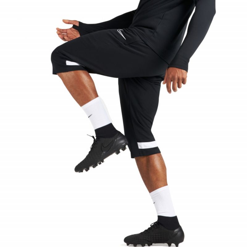 Sport si Outdoor - Echipament Sportiv - Imbracaminte sport - Pantaloni sport - Pantaloni Nike Academy 21 3/4 pentru barbati, S - Infinity.ro